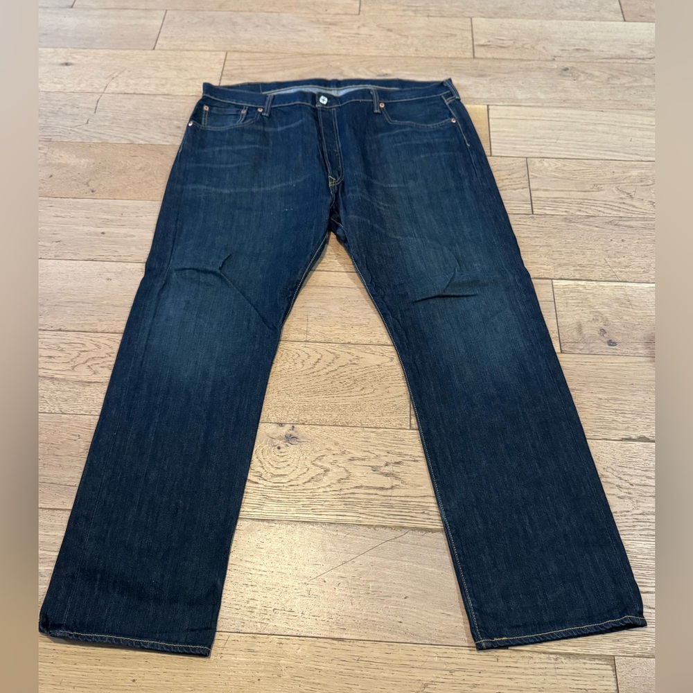 Levis 501 Original Fit Dark Wash Straight Leg Button Fly Jeans W42 L32 (940)